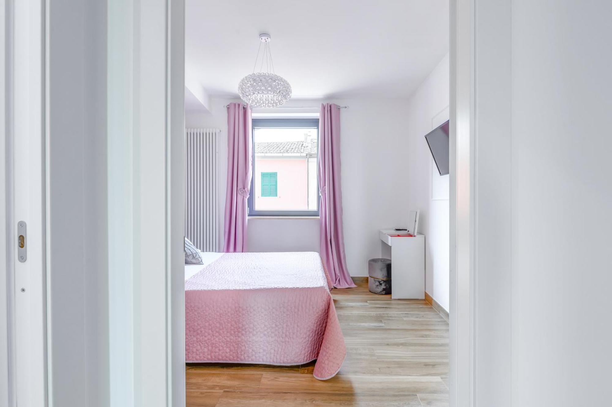 Casa Vacanze Maddalena - Palazzetto Sul Lago - Diamante Rosa มาร์ตา ภายนอก รูปภาพ